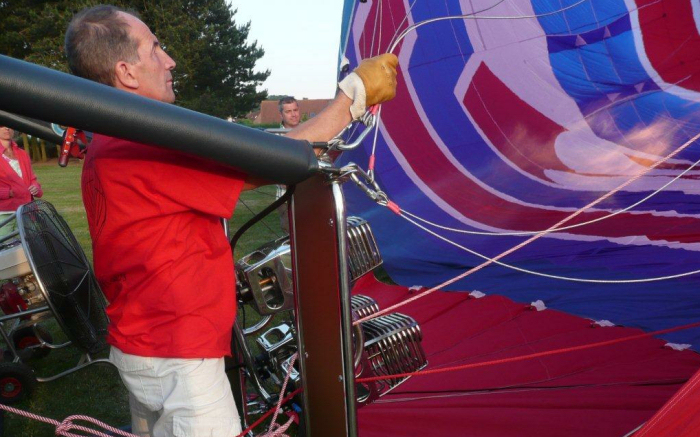 Votre pilote de montgolfière - Robert HAY