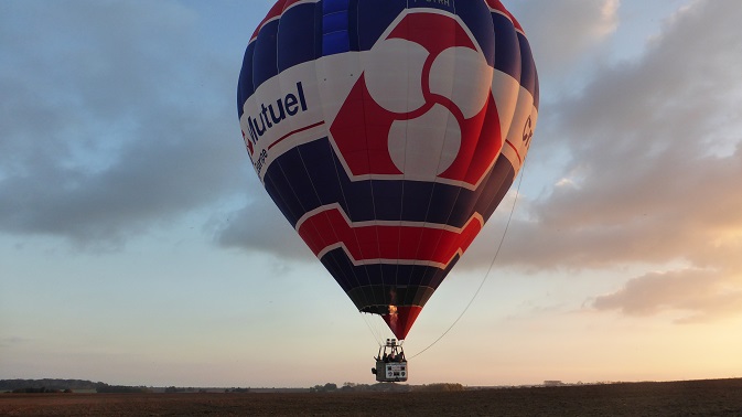 Préparation de l’atterrissage de la montgolfière