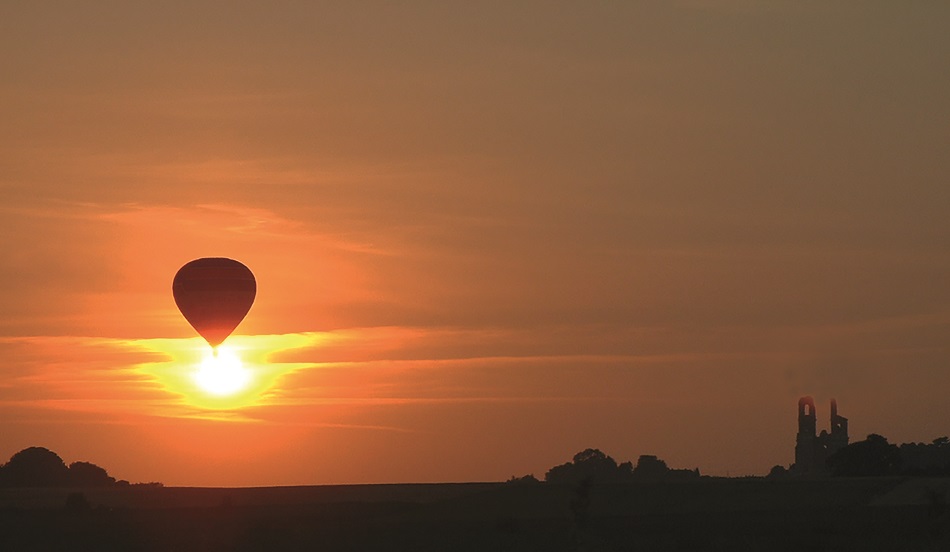 Vol En Montgolfière - Mont Saint Eloi